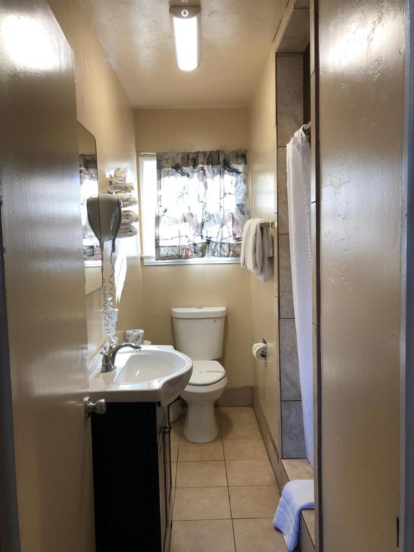 Holland Inn & Suites image 22